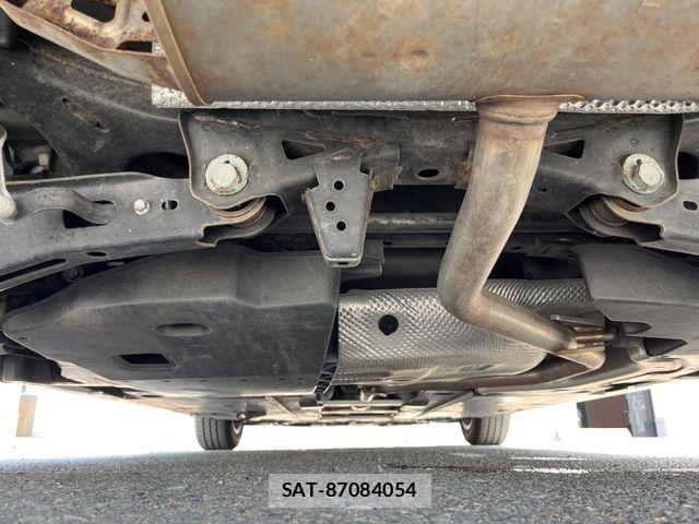 Toyota PRIUS 2017-04 6752923-18