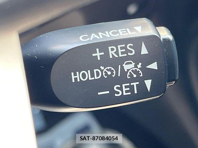 Toyota PRIUS 2017-04 6752923-5