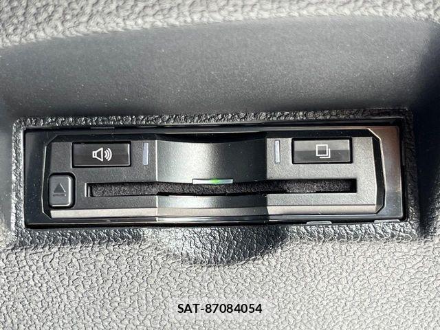 Toyota PRIUS 2017-04 6752923-7