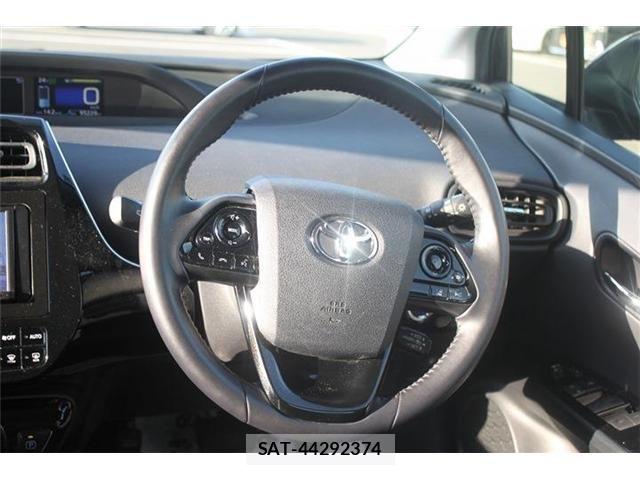Toyota PRIUS 2019-09 6752905-15
