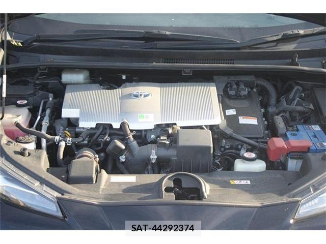 Toyota PRIUS 2019-09 6752905-18
