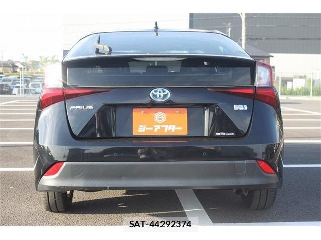 Toyota PRIUS 2019-09 6752905-8
