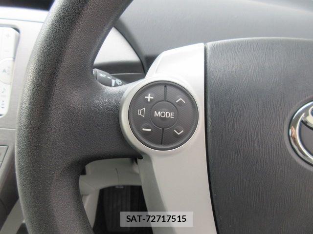 Toyota PRIUS 2013-04 6752935-19