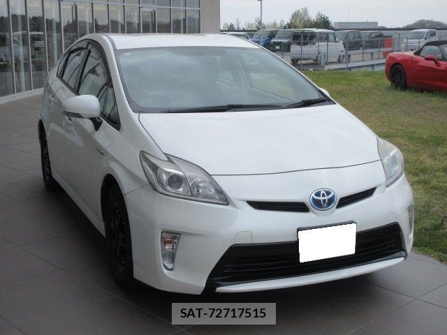 Toyota PRIUS 2013-04 6752935-3