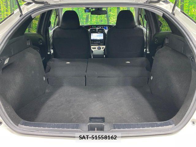 Toyota PRIUS 2016-09 6752906-10