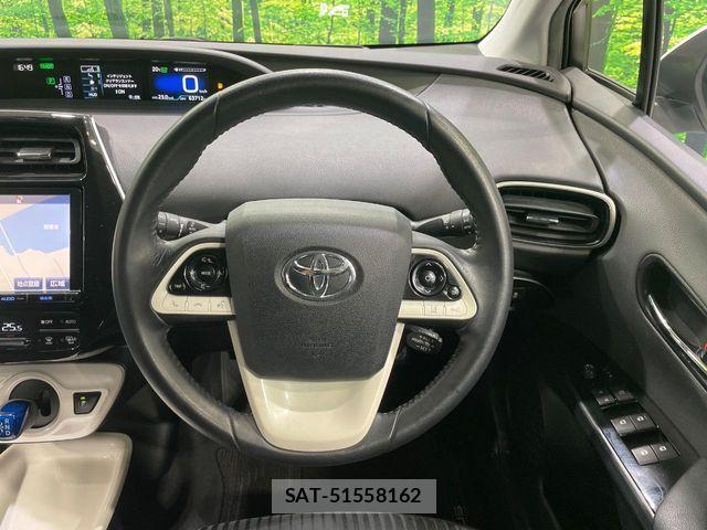 Toyota PRIUS 2016-09 6752906-11