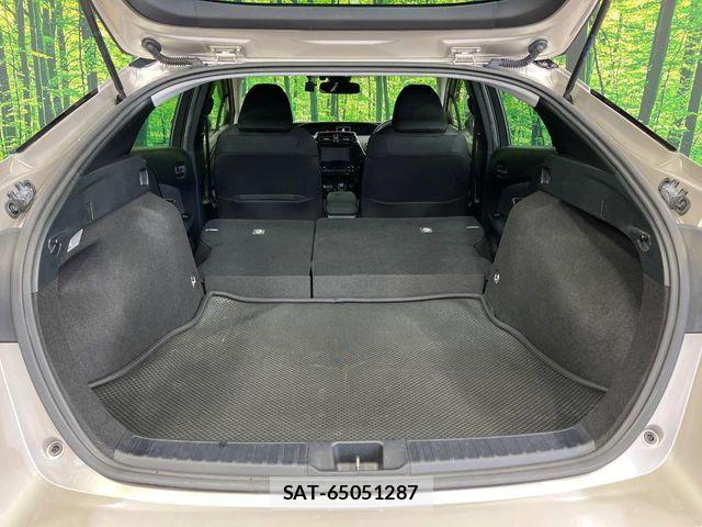 Toyota PRIUS 2019-07 6752897-9