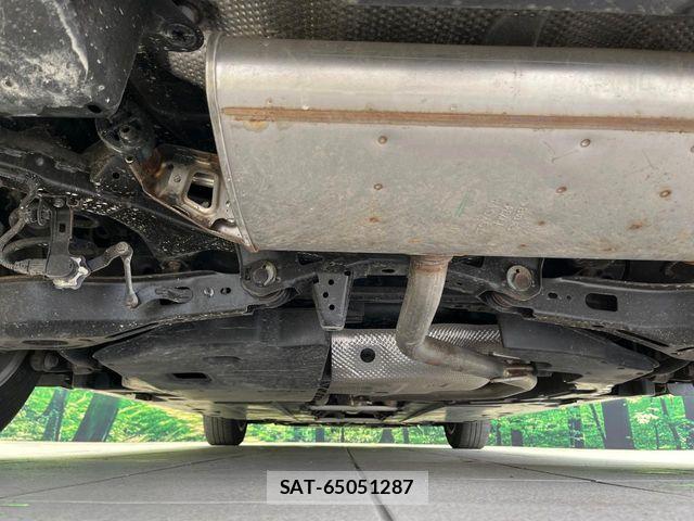 Toyota PRIUS 2019-07 6752897-18