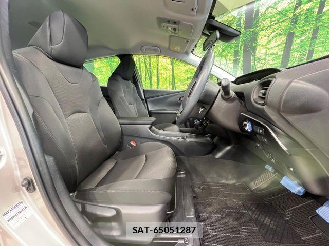 Toyota PRIUS 2019-07 6752897-7