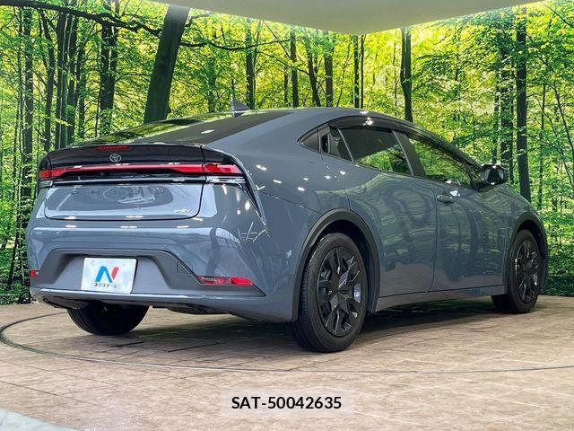 Toyota PRIUS 2023-12 6752879-16