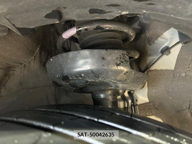 Toyota PRIUS 2023-12 6752879-19