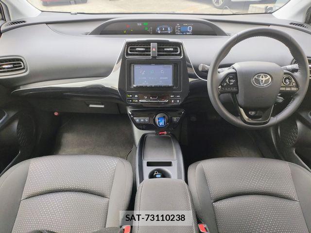 Toyota PRIUS 2020-03 6752919-1