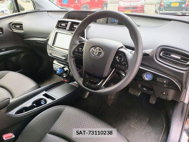 Toyota PRIUS 2020-03 6752919-23