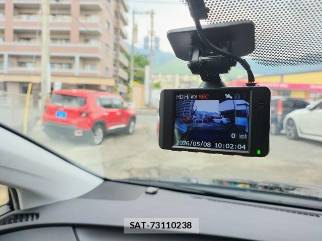 Toyota PRIUS 2020-03 6752919-27
