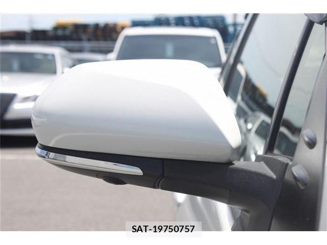 Toyota PRIUS 2020-03 6752893-15