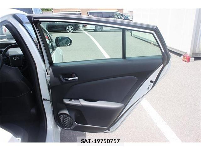 Toyota PRIUS 2020-03 6752893-27