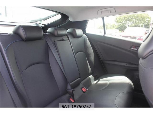 Toyota PRIUS 2020-03 6752893-29