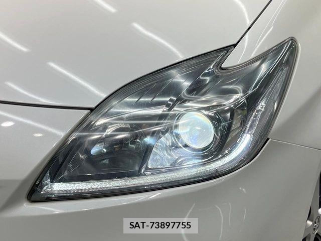 Toyota PRIUS 2013-03 6752927-11