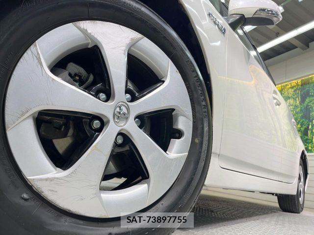 Toyota PRIUS 2013-03 6752927-12