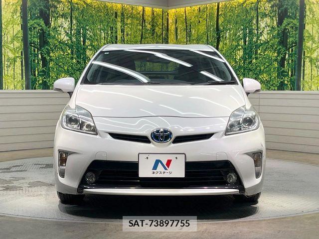 Toyota PRIUS 2013-03 6752927-13