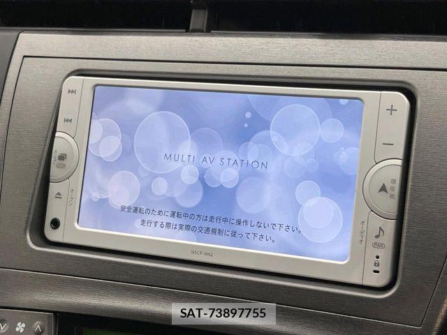 Toyota PRIUS 2013-03 6752927-2