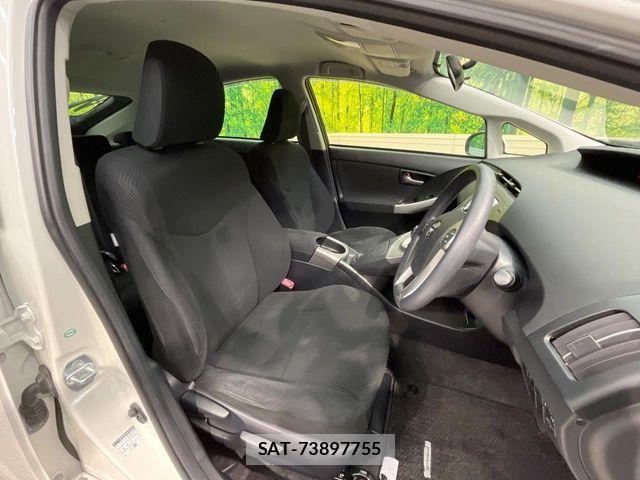 Toyota PRIUS 2013-03 6752927-7