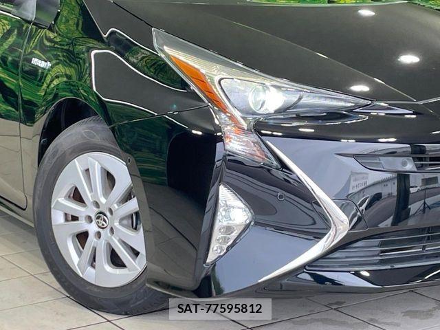 Toyota PRIUS 2018-02 6752896-11