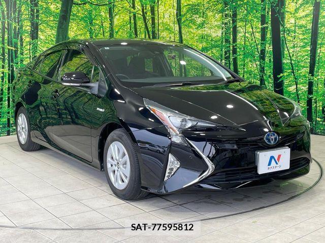 Toyota PRIUS 2018-02 6752896-15