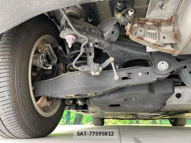 Toyota PRIUS 2018-02 6752896-19