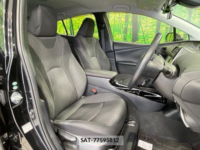Toyota PRIUS 2018-02 6752896-7