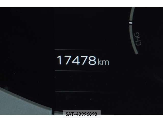 Toyota PRIUS 2023-06 6752871-22
