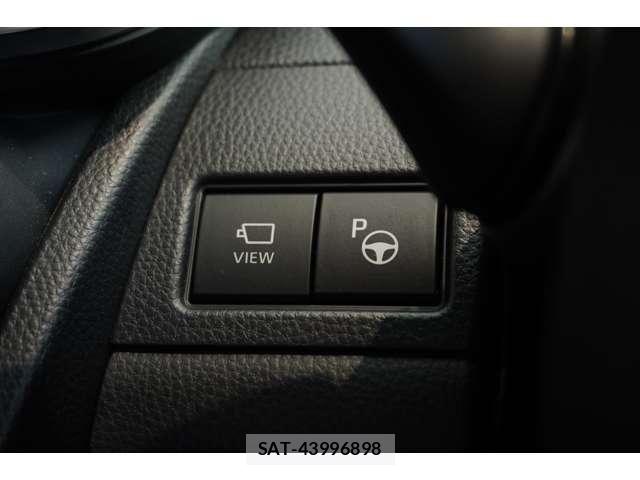 Toyota PRIUS 2023-06 6752871-25
