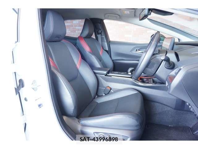 Toyota PRIUS 2023-06 6752871-4