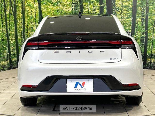 Toyota PRIUS 2023-01 6752869-15