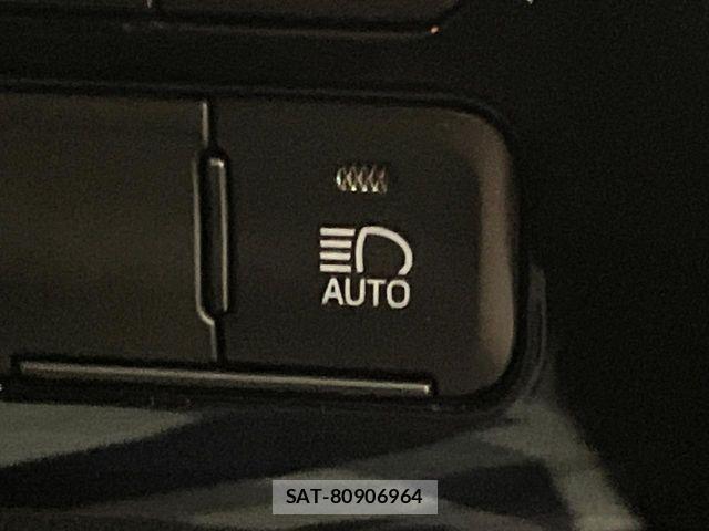 Toyota PRIUS 2020-11 6752911-7