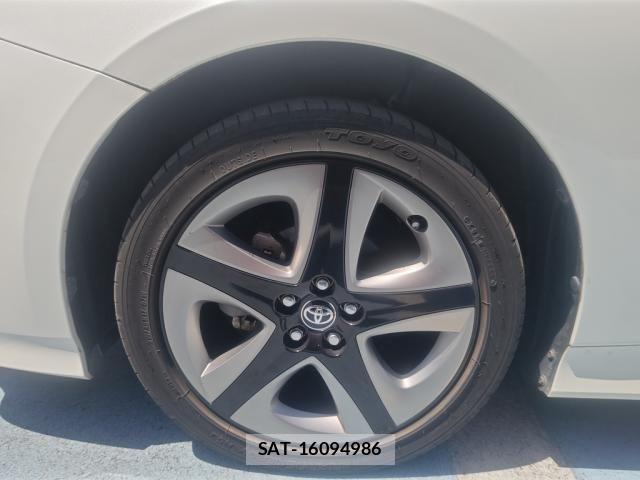 Toyota PRIUS 2020-06 6752885-5