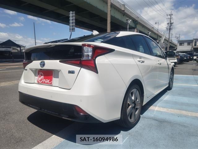 Toyota PRIUS 2020-06 6752885-8