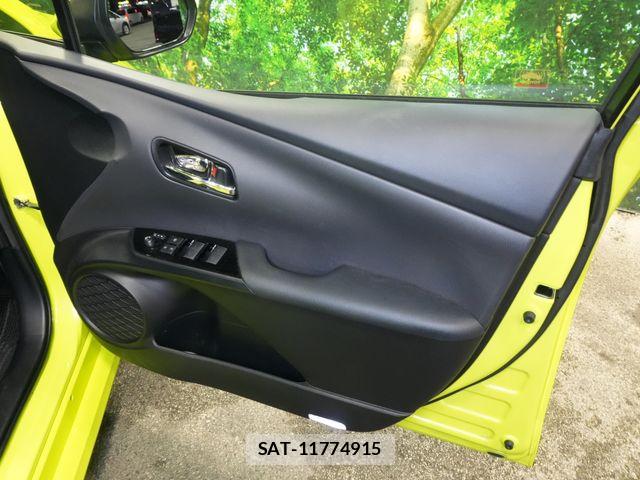 Toyota PRIUS 2020-03 6752898-22