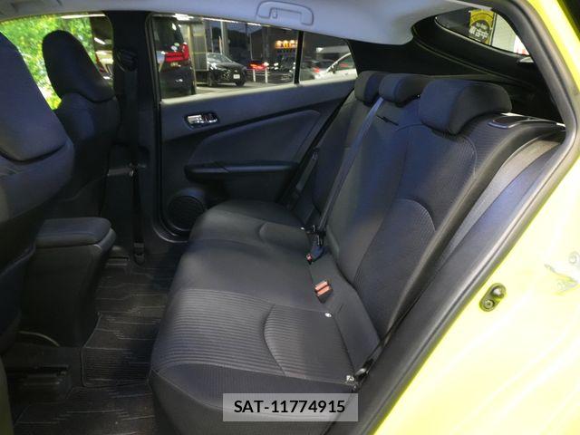 Toyota PRIUS 2020-03 6752898-27