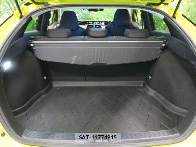 Toyota PRIUS 2020-03 6752898-28