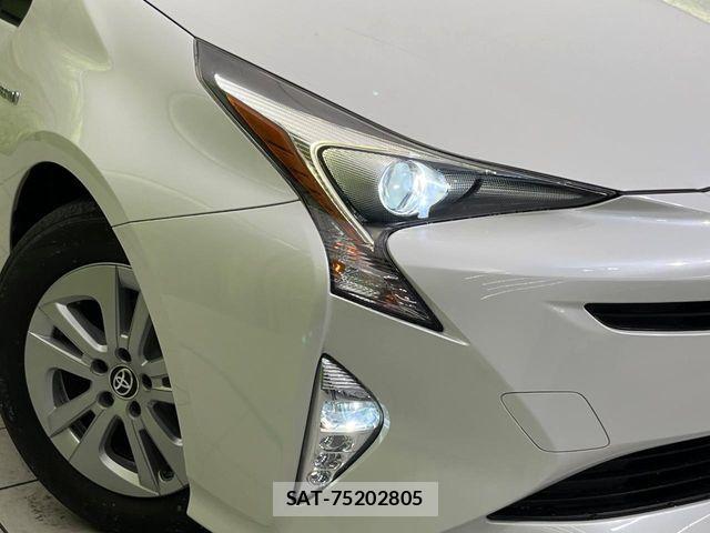Toyota PRIUS 2016-01 6752907-11