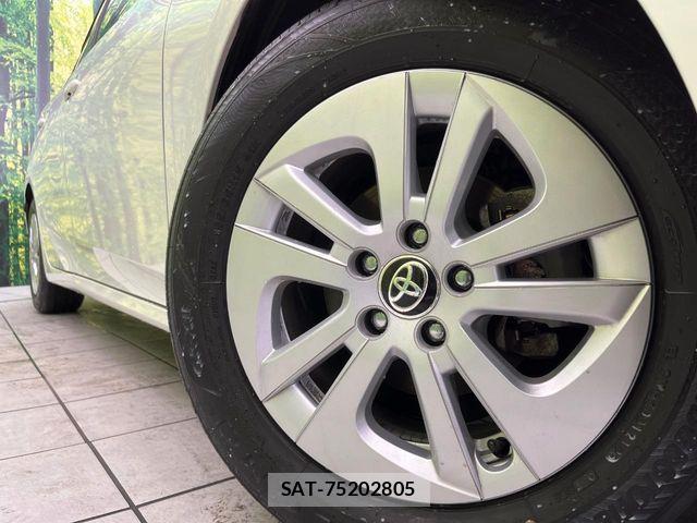 Toyota PRIUS 2016-01 6752907-12