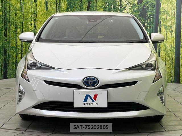 Toyota PRIUS 2016-01 6752907-13
