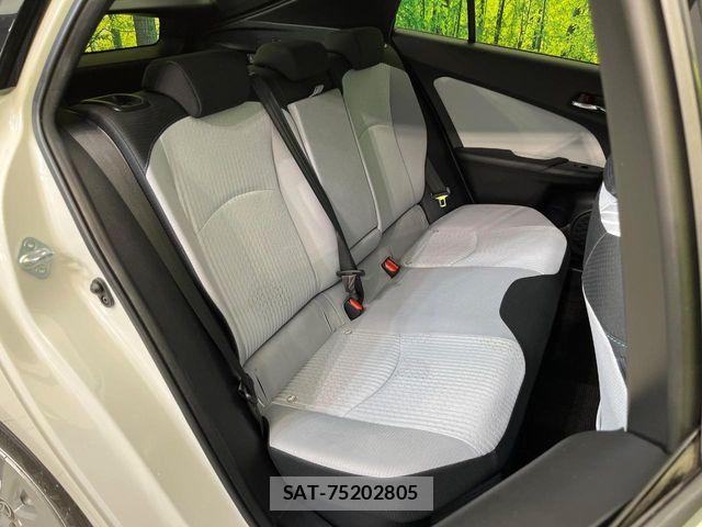Toyota PRIUS 2016-01 6752907-8