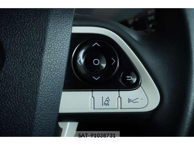 Toyota PRIUS 2016-11 6752894-10