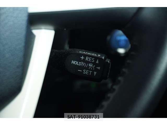 Toyota PRIUS 2016-11 6752894-18