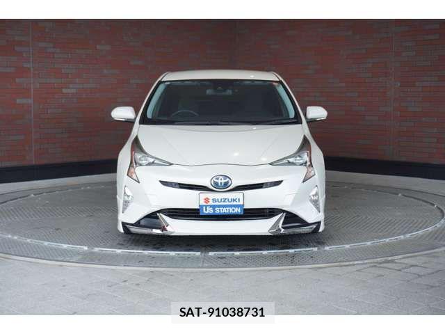 Toyota PRIUS 2016-11 6752894-1