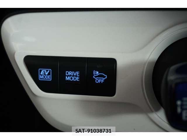 Toyota PRIUS 2016-11 6752894-20