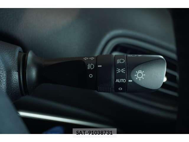 Toyota PRIUS 2016-11 6752894-4