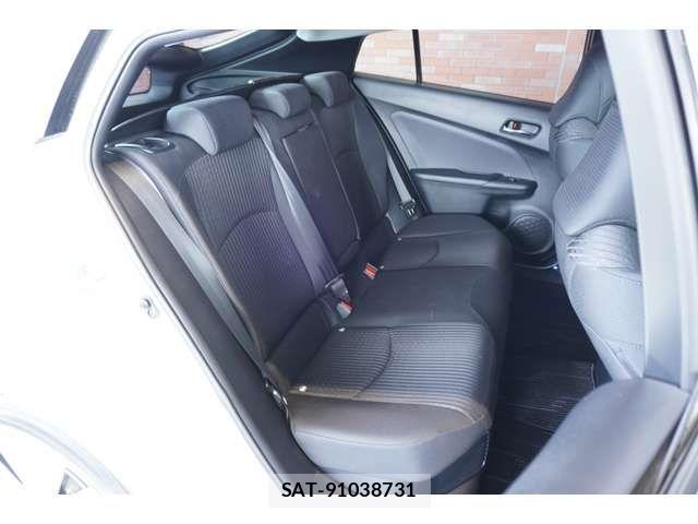 Toyota PRIUS 2016-11 6752894-6